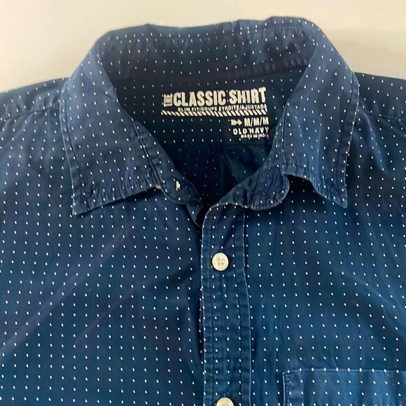 Old navy mens slim fit ( the classic shirt) size medium - Picture 2 of 8